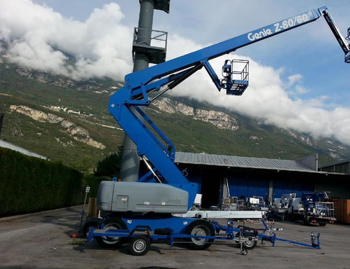 安義縣移動(dòng)升降車出租價(jià)格與安全可靠性解析